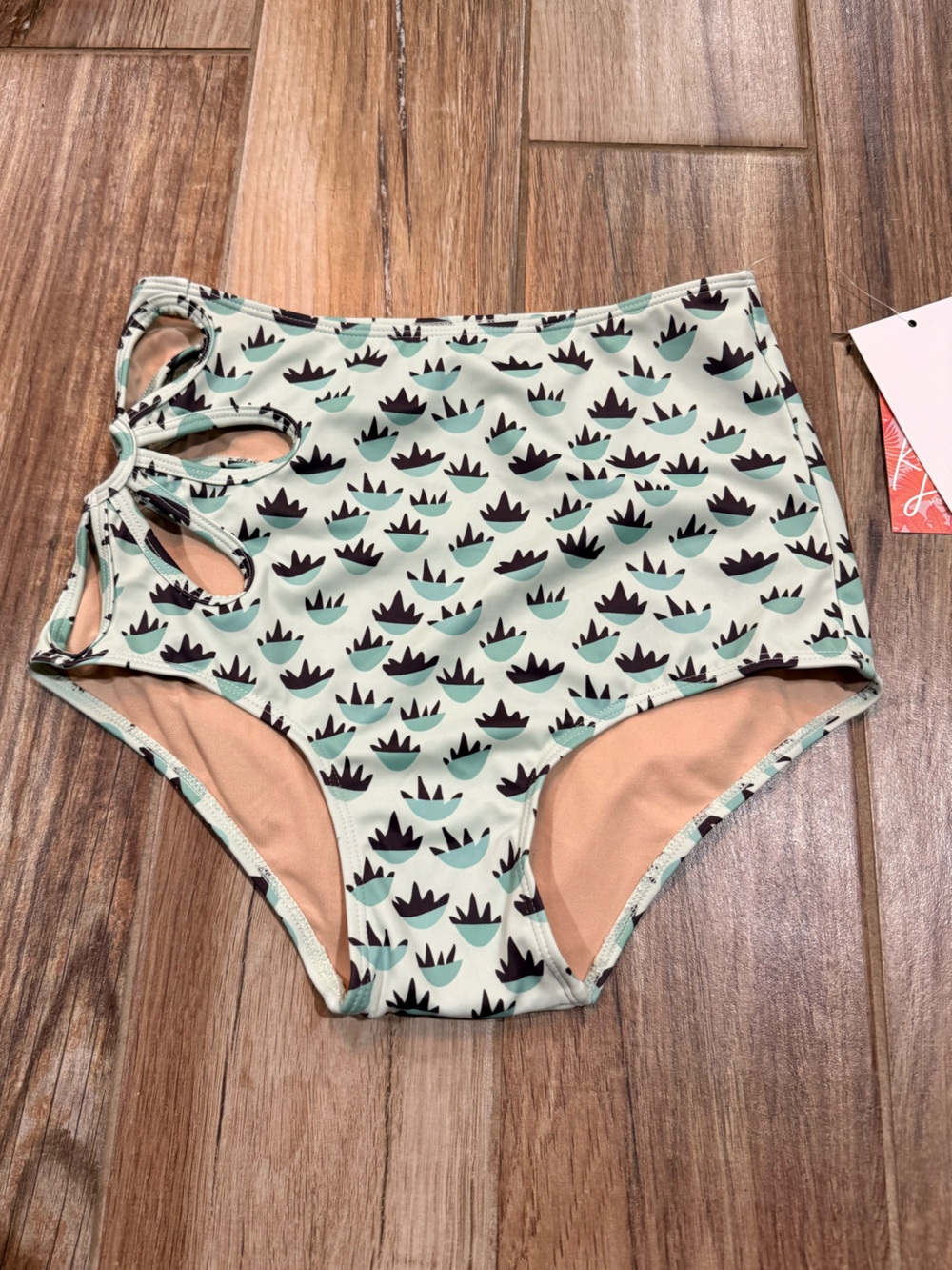 Kortni Jeane NWT Mint Bowl Flower Cut Out Swimsuit Bottoms